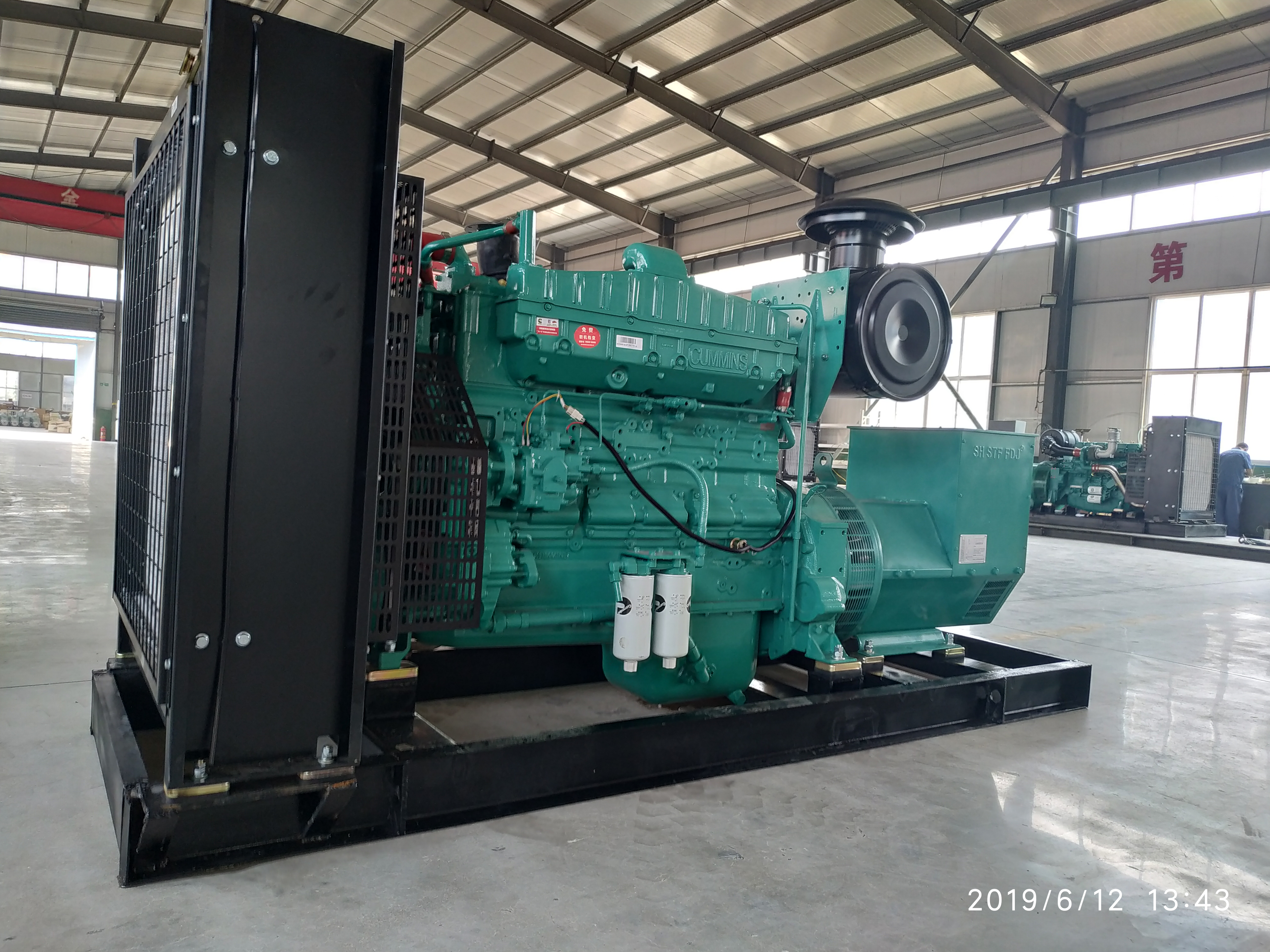 100kw-200kw Cummins Diesel Generator Set - Image 4